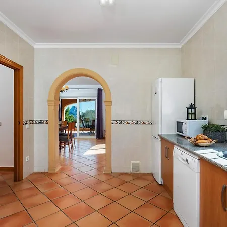 Amanda - Plusholidays