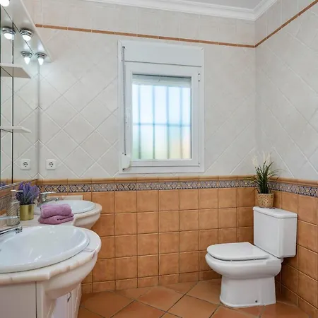 Amanda - Plusholidays Calp