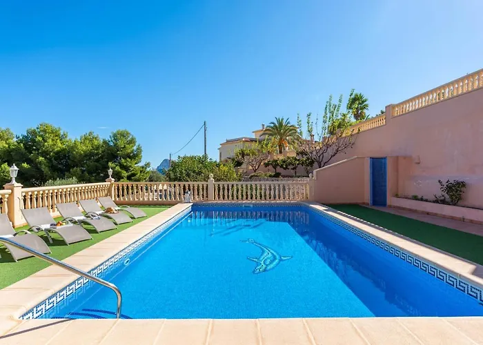 Amanda - Plusholidays Кальпе