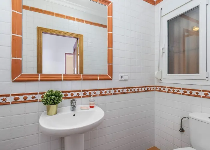 Amanda - Plusholidays Кальпе