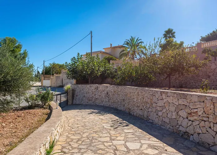 Amanda - Plusholidays