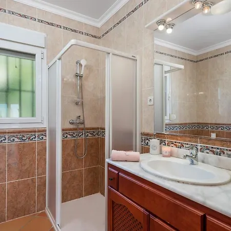 Amanda - Plusholidays Vila *