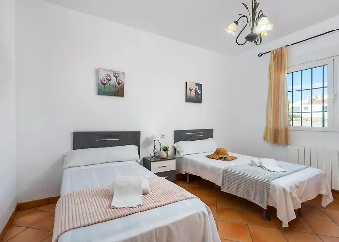 Amanda - Plusholidays Calpe