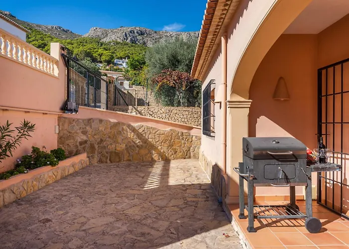 Amanda - Plusholidays Vila